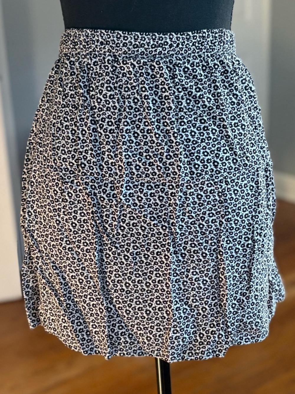 H&M Mini Skirt Black and White Floral Print